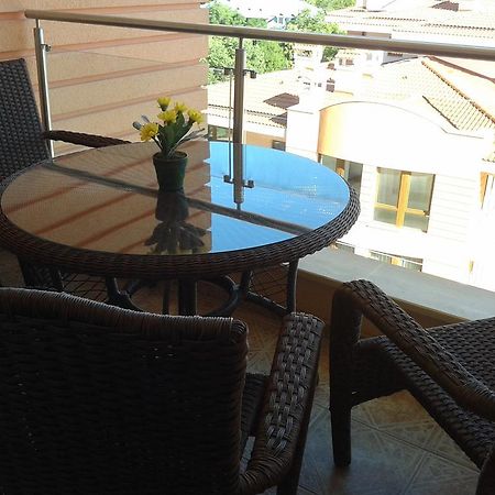 Apartment In St. Constantine And Helena Saints Constantine and Helena Esterno foto