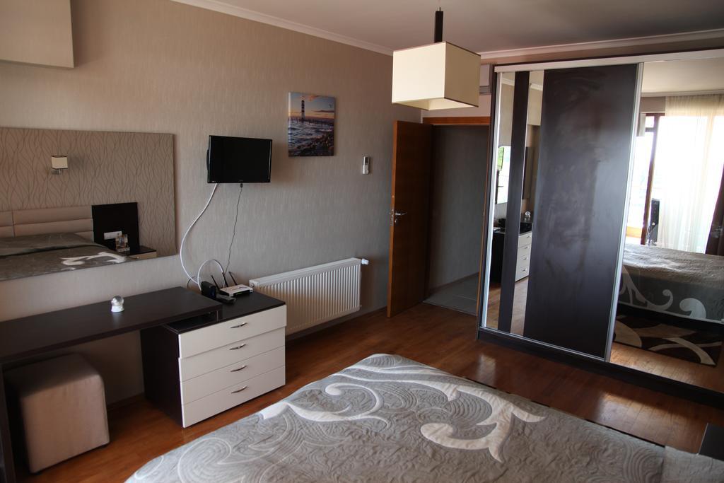 Apartment In St. Constantine And Helena Saints Constantine and Helena Esterno foto