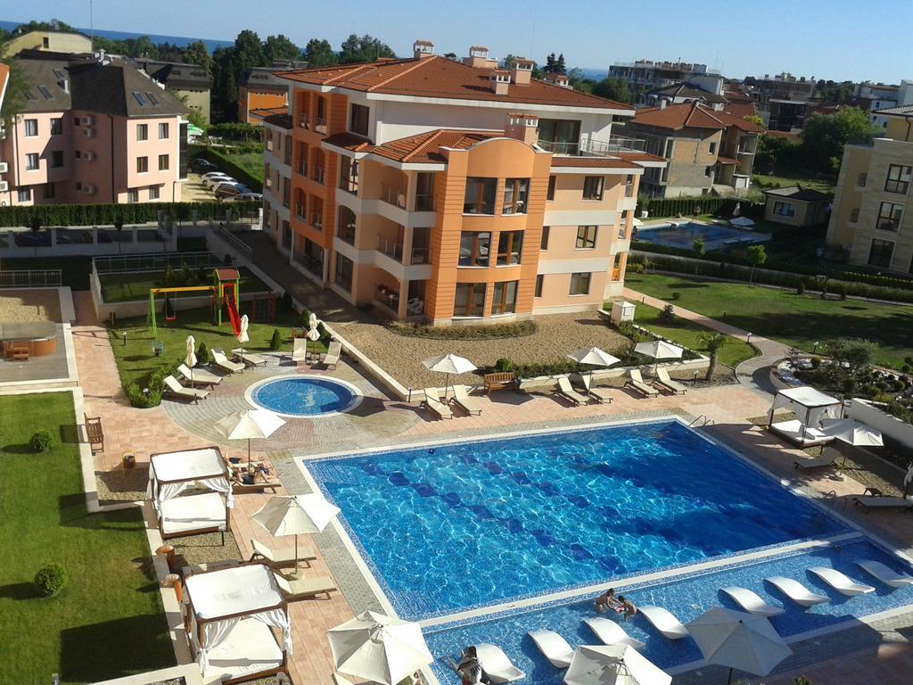Apartment In St. Constantine And Helena Saints Constantine and Helena Esterno foto